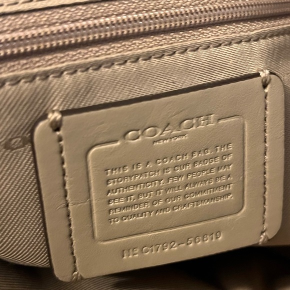 Coach Pebbled Leather Purse - Picture 7 of 9